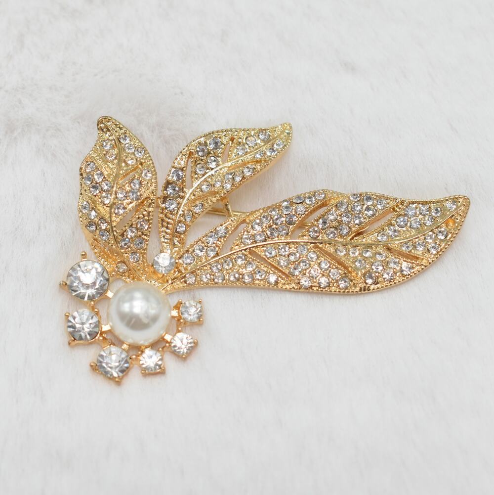 Vintage Gold Tone Faux Pearl Rhinestone Floral Brooch Pin Costume Jewelry MCM